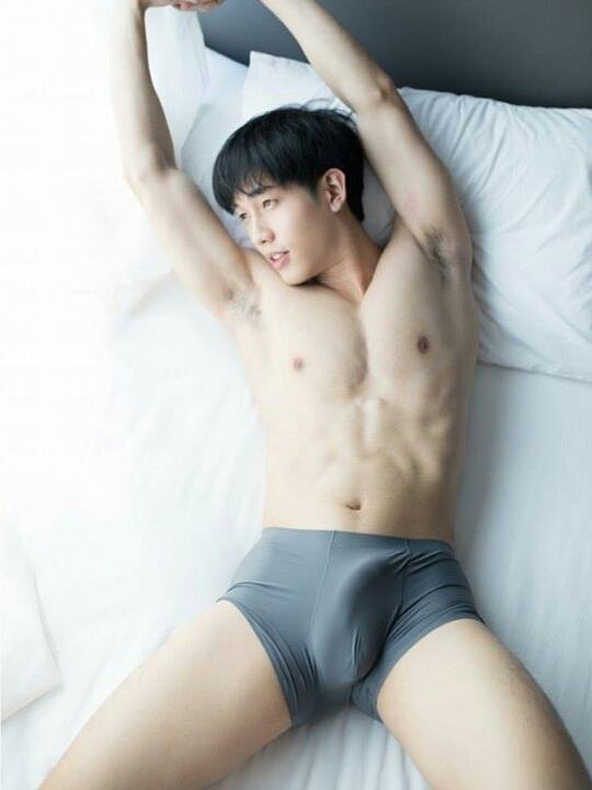 hot male 13 (+18)