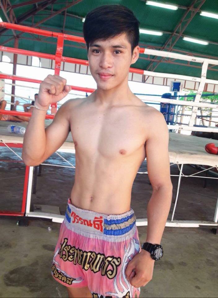 มวยโค้กกันเลยทีเดียว