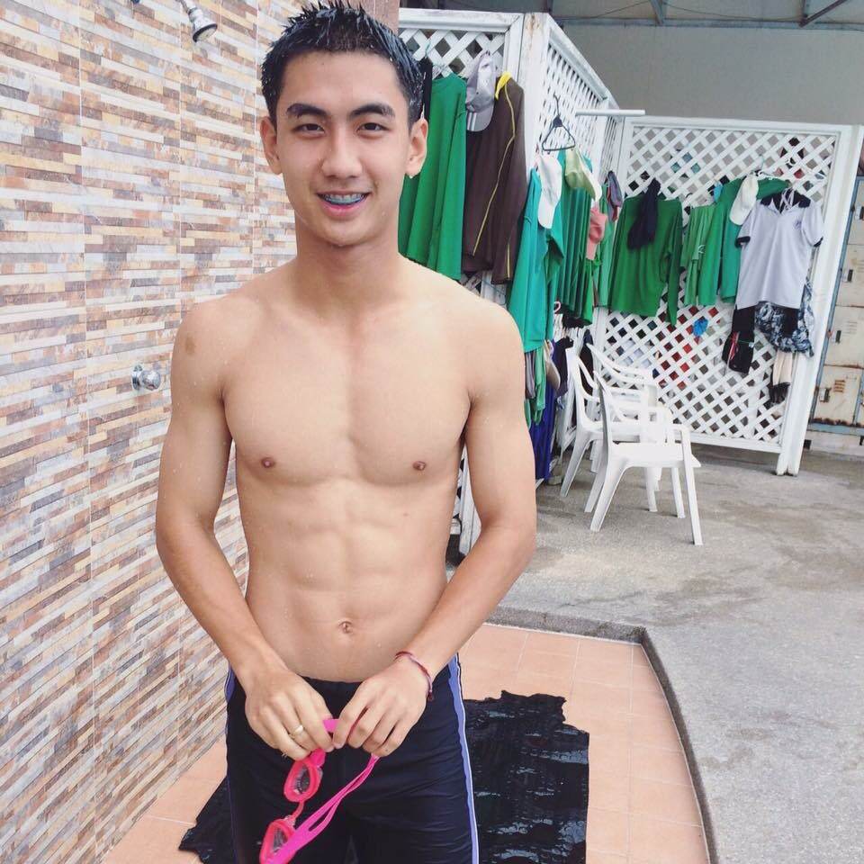 มวยโค้กกันเลยทีเดียวแตกแน่ๆ