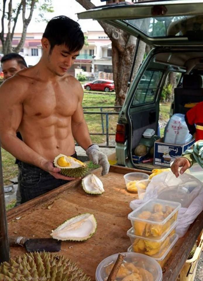 [OMGBoy019][18+] หนุ่ม Jordan Yeoh พ่อหนุ่มที่มีตำนานฉีกทุเรียน อีกคนที่ฉ่ำเยิ้มทุกครั้ง ที่จ้องมองไปที่หุ่นทรงของเค้า น่าจูบ น่าสัมผัส ฟูทุกครั้งเลยครับ