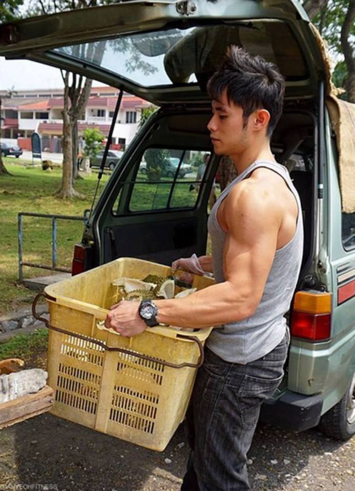 [OMGBoy019][18+] หนุ่ม Jordan Yeoh พ่อหนุ่มที่มีตำนานฉีกทุเรียน อีกคนที่ฉ่ำเยิ้มทุกครั้ง ที่จ้องมองไปที่หุ่นทรงของเค้า น่าจูบ น่าสัมผัส ฟูทุกครั้งเลยครับ