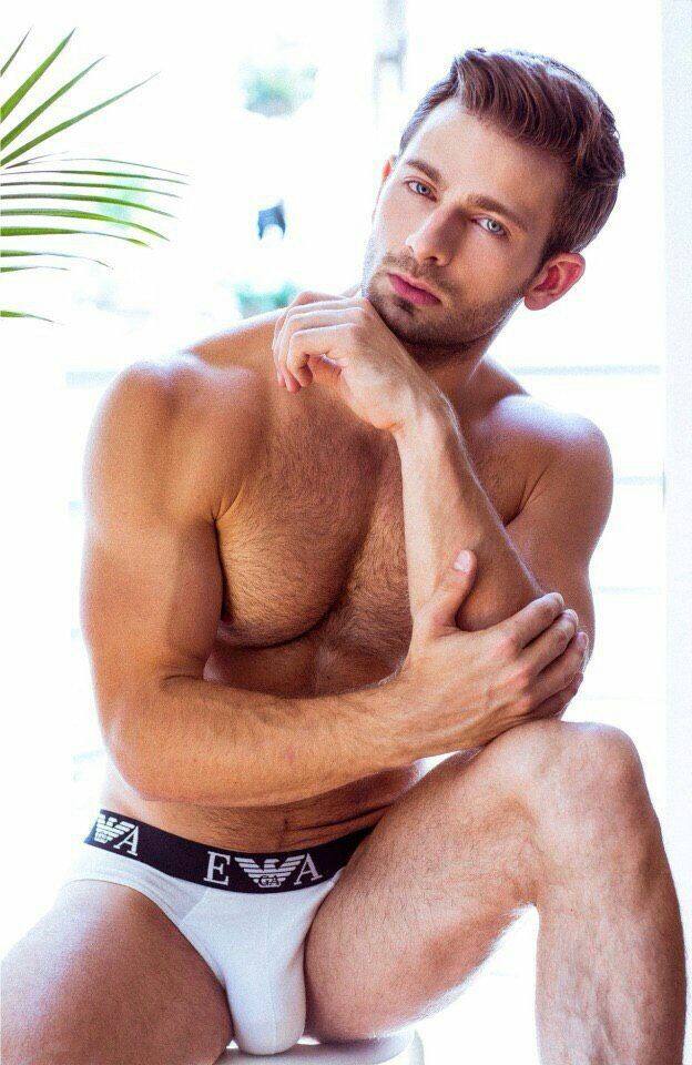 hot male 18 (+18)