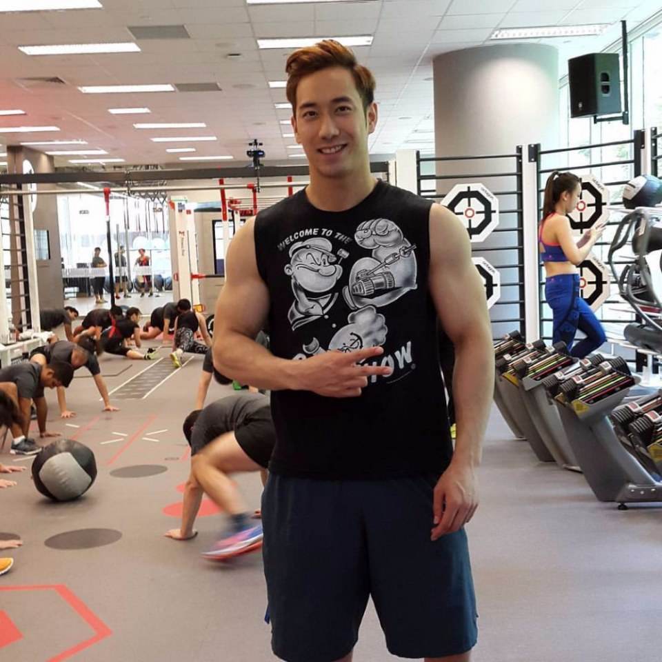 แน่นๆแขนน่ากัด