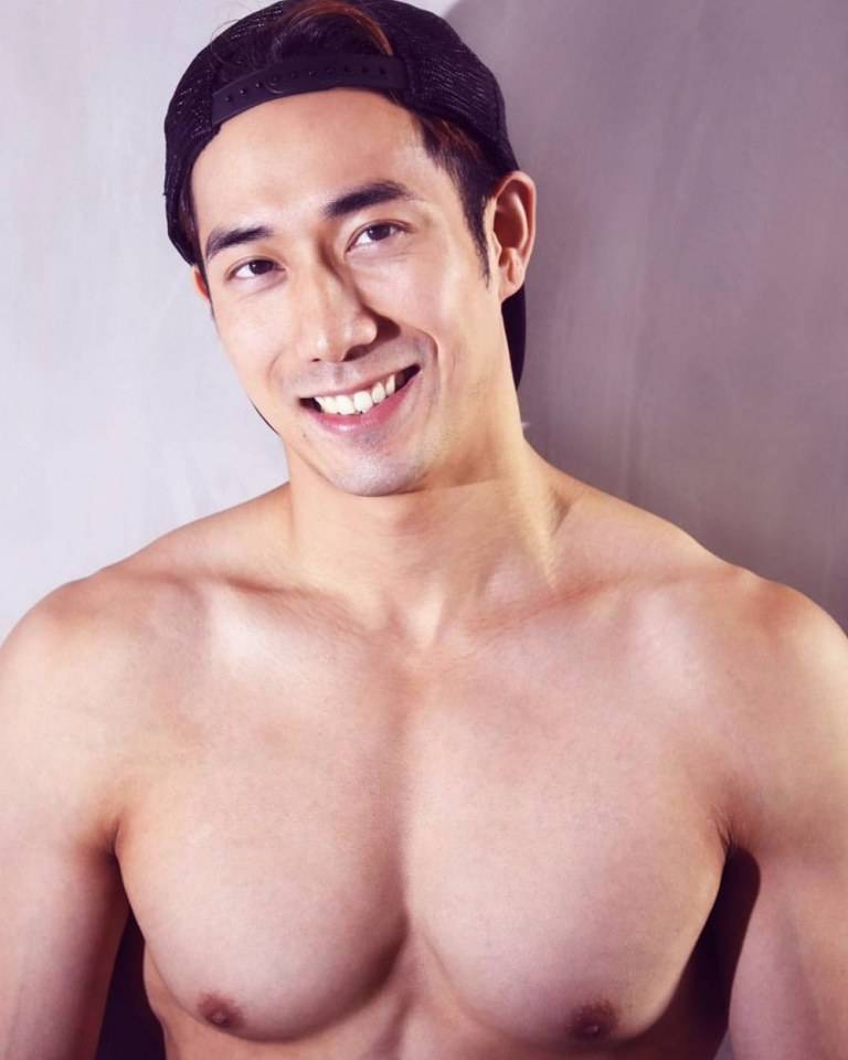 แน่นๆแขนน่ากัด