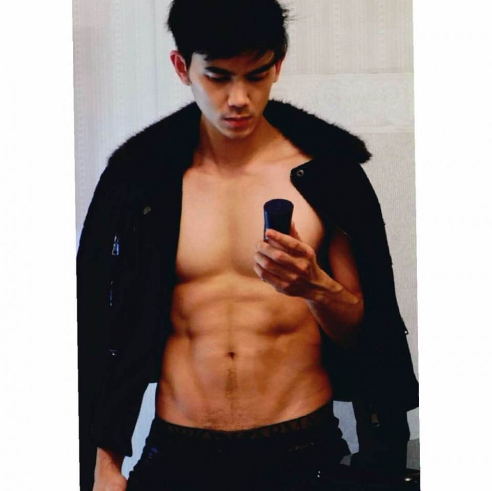 ดาราแซ่บ