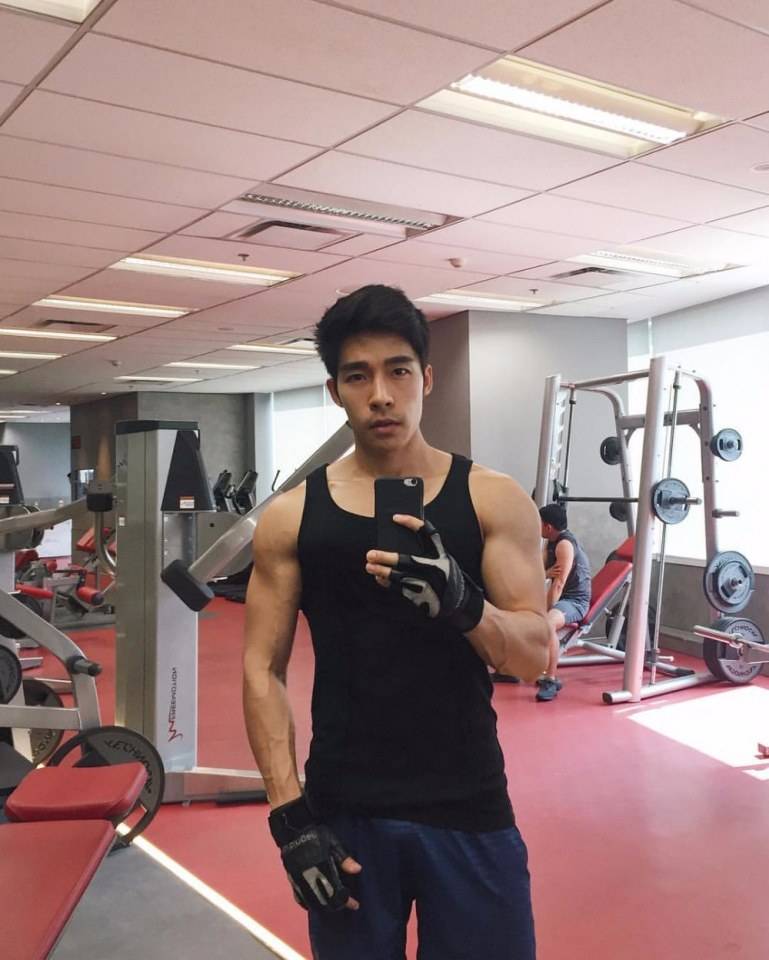 ดาราแซ่บ