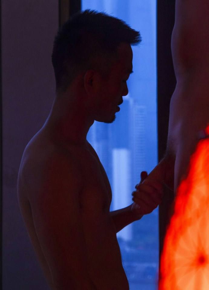hot male 21 (+18)