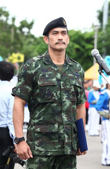 โอ๊ยฟิน! น้องวิน ลูกชาย! ผู้พันเบิร์ด ใส่ชุดทหารเท่ไม่แพ้พ่อเลยจ้า