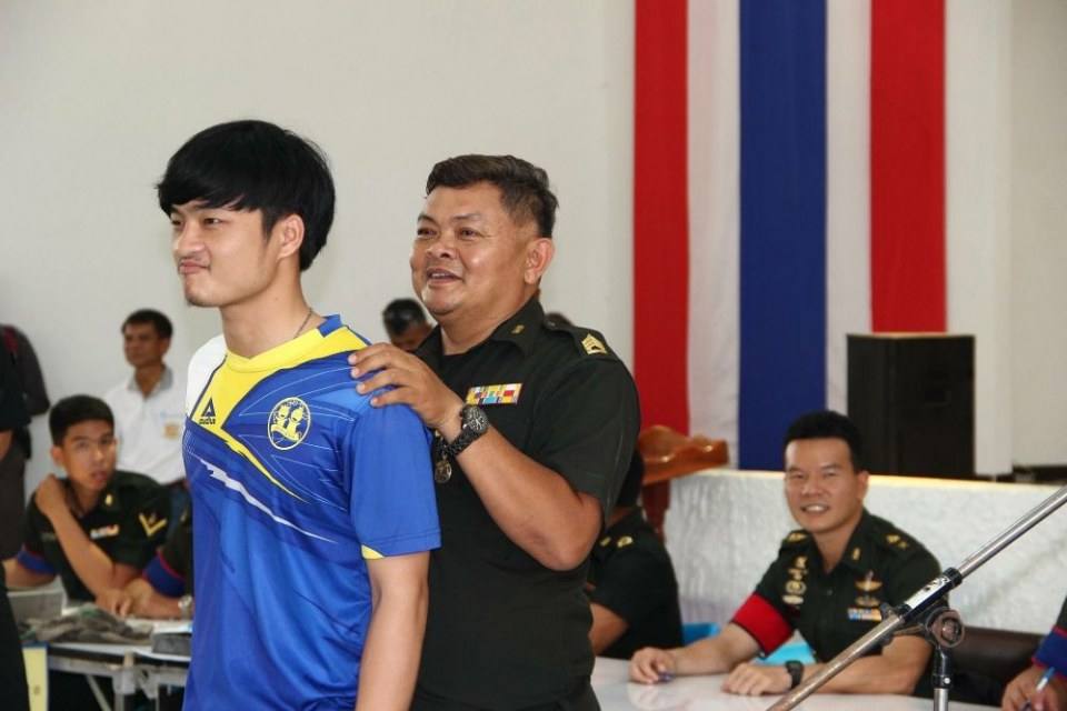 ความจับใบดำใบแดงเมื่อนานมาแล้ว 1,562