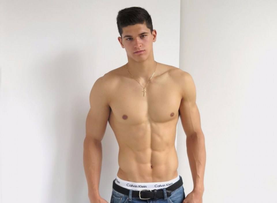 นายแบบหนุ่มมาแรง Trevor Signorino