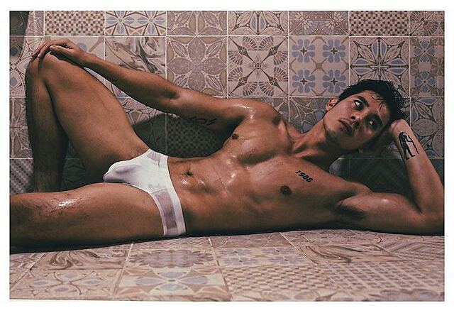 hot male 23 (+18)
