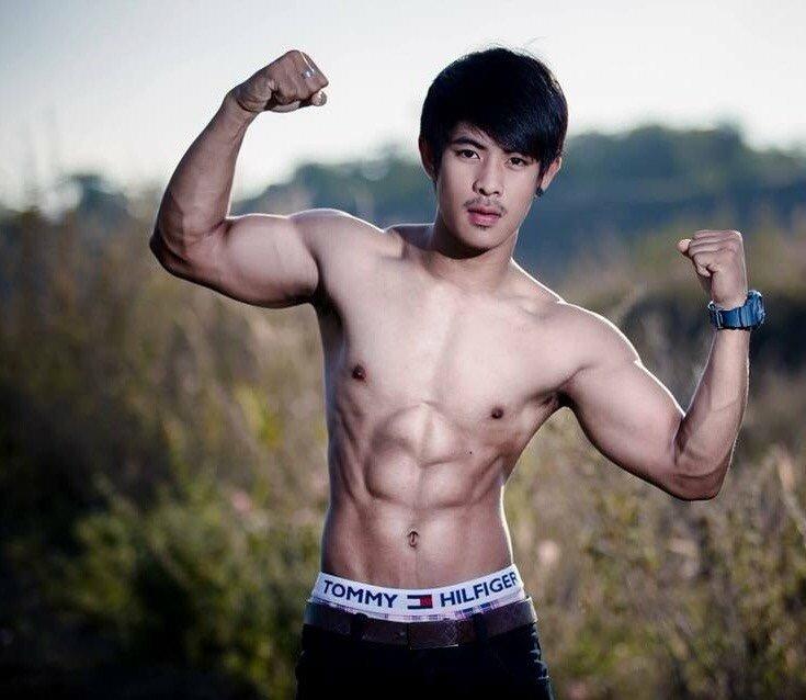 รัก 1,578