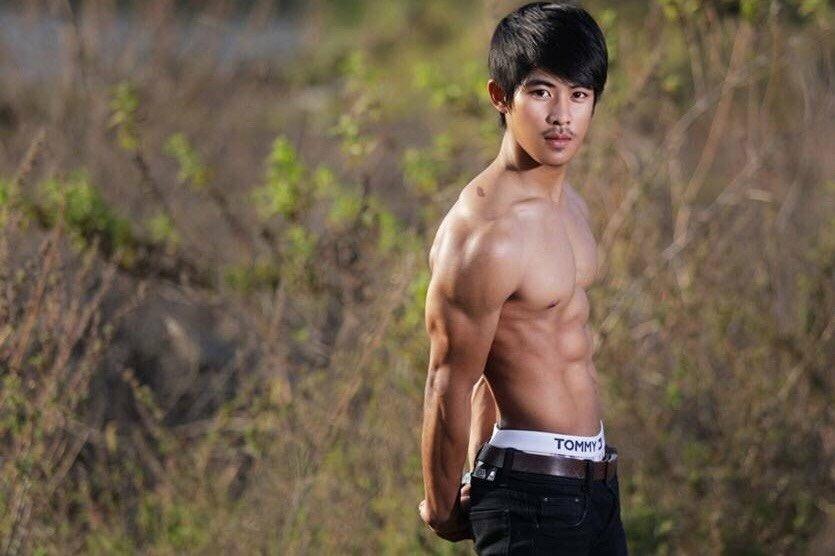 รัก 1,578