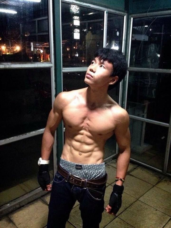 รัก 1,578