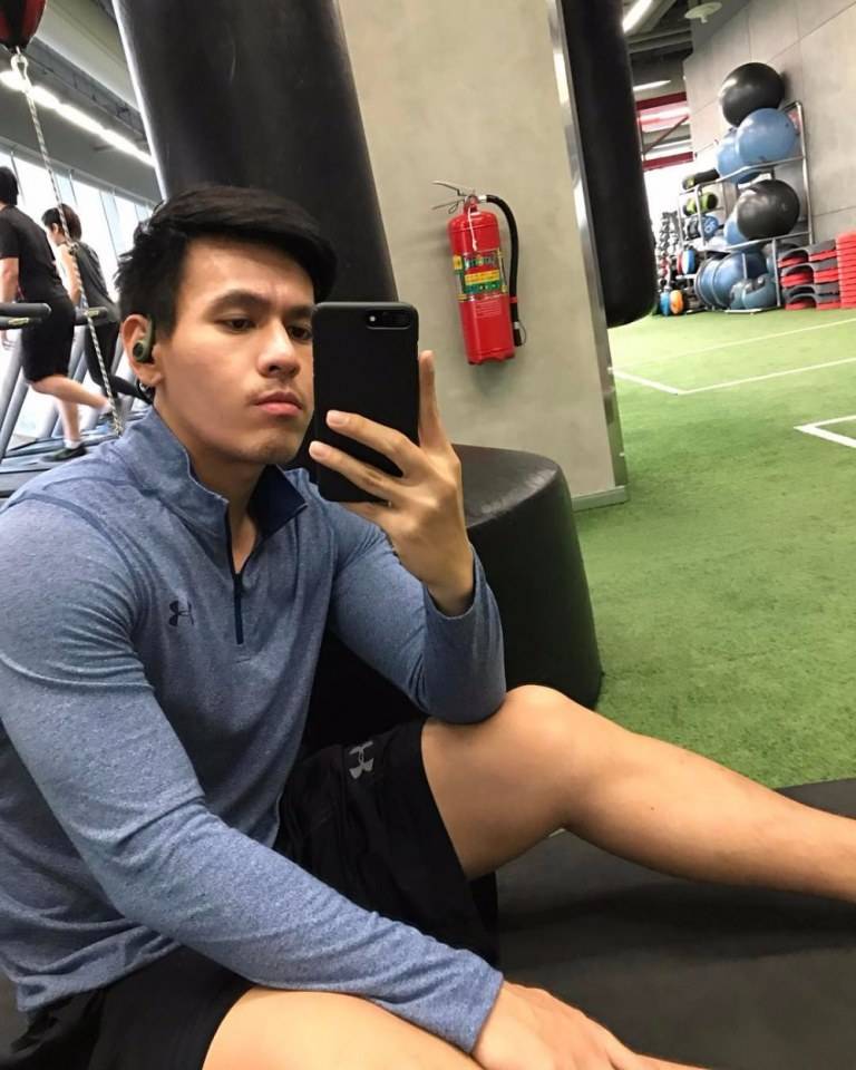 หล่อล่ำดูดี