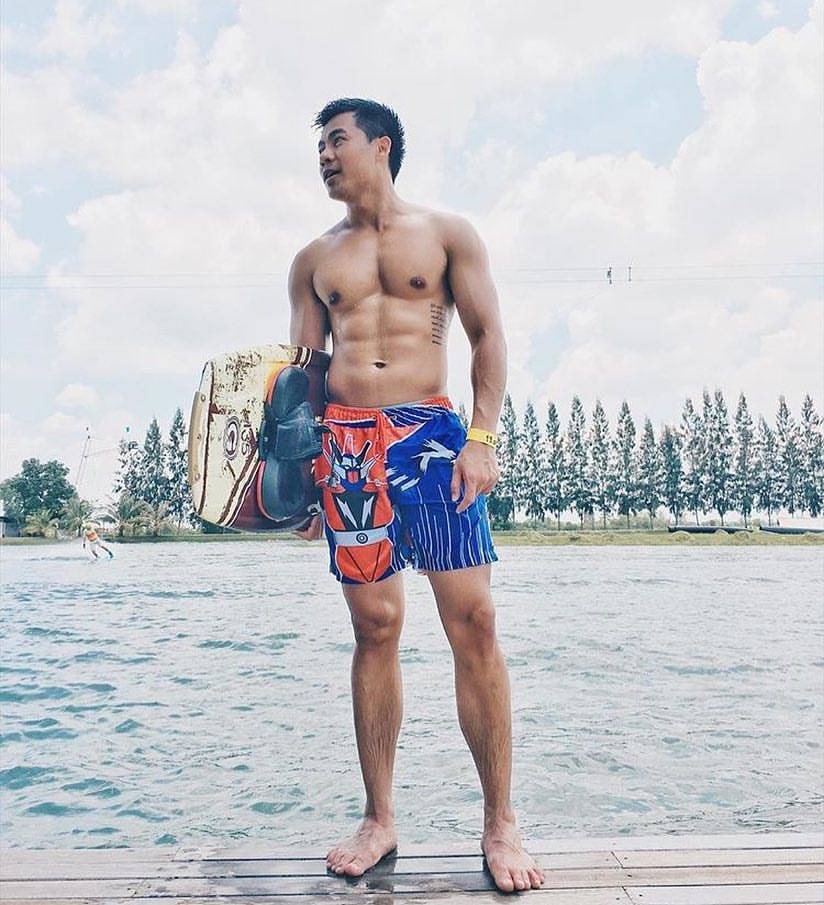 หล่อล่ำดูดี