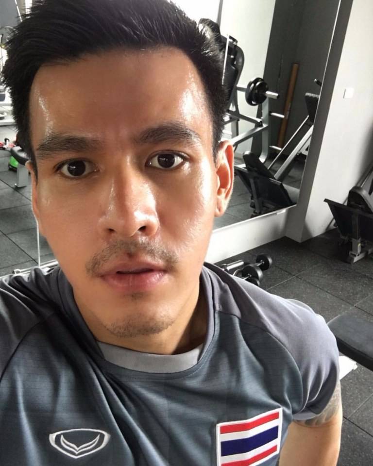 หล่อล่ำดูดี