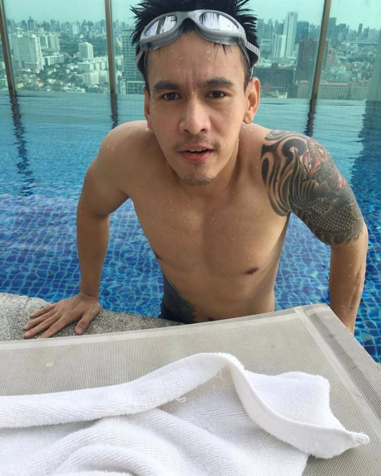 หล่อล่ำดูดี
