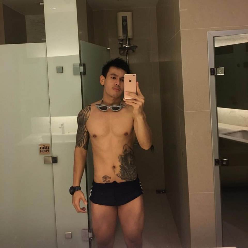 หล่อล่ำดูดี