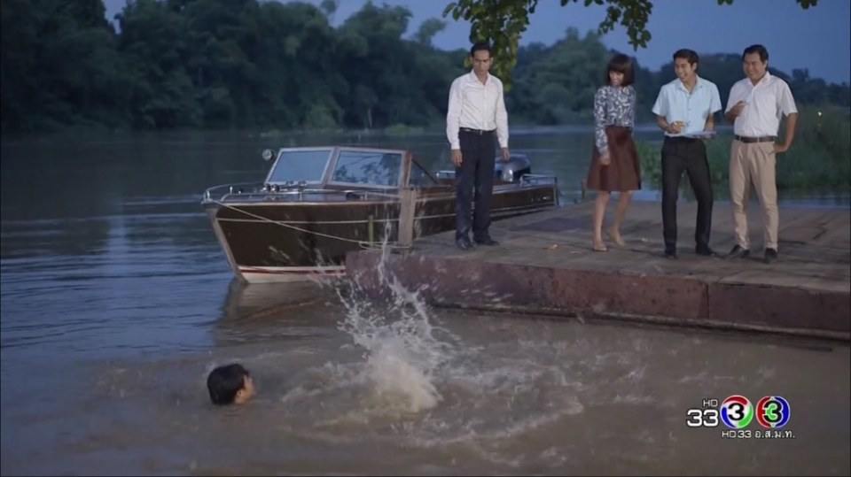 พี่ปอในละครตะวันยอแสง 5/4/17 รับบทเป็นนเรนทร์