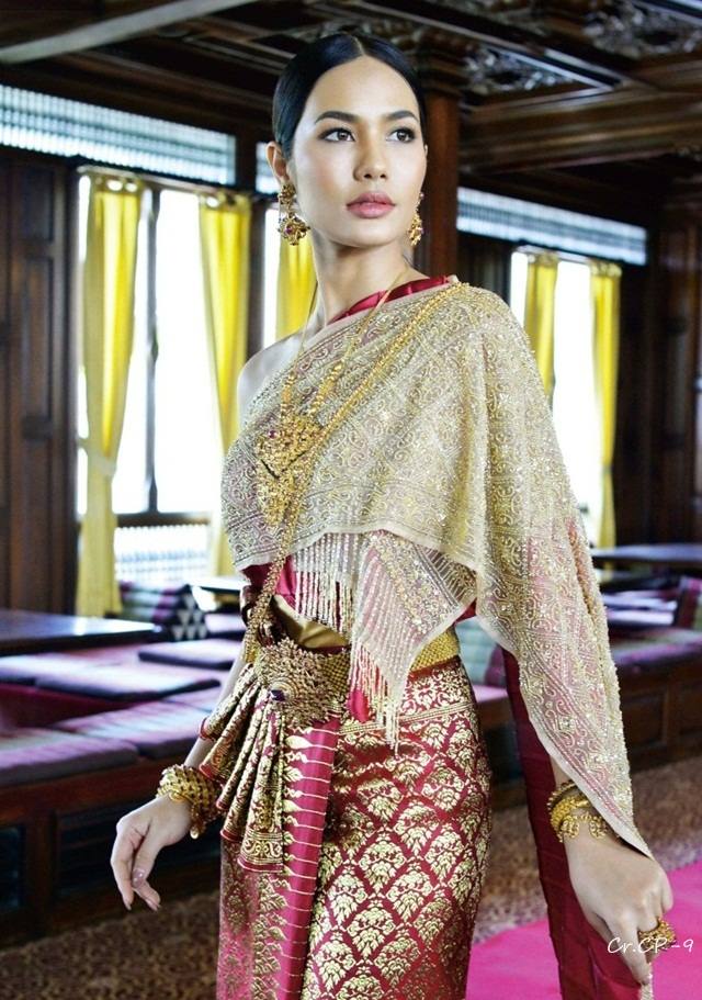 น้ำตาล-ชลิตา @ ขวัญเรือน vol.49 no.1088 March 2017