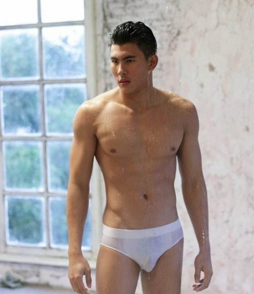 hot male 31 (+18)