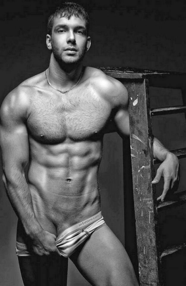 hot male 31 (+18)