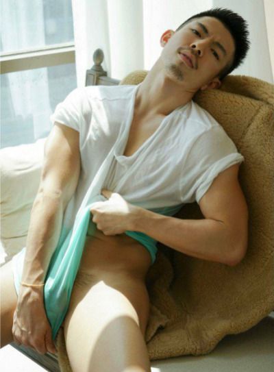 hot male 31 (+18)