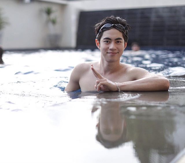 กัน รัชชานนท์ หล่อใสในชุดนักศึกษา