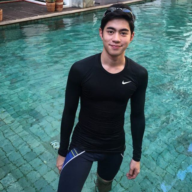 กัน รัชชานนท์ หล่อใสในชุดนักศึกษา