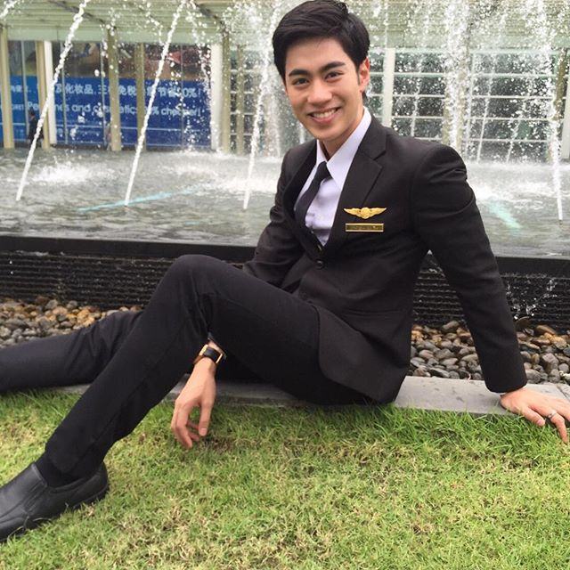 กัน รัชชานนท์ หล่อใสในชุดนักศึกษา