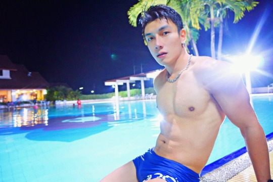 ถอดโชว์เรือนร่าง 1509