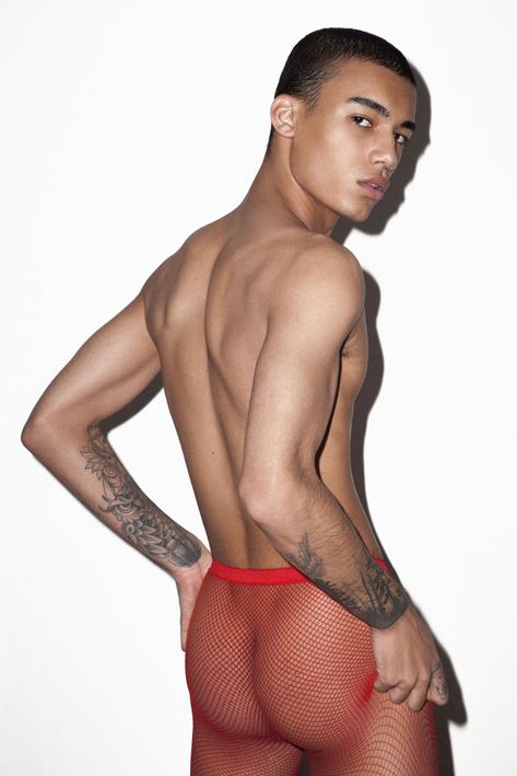 hot male 41 (+18)