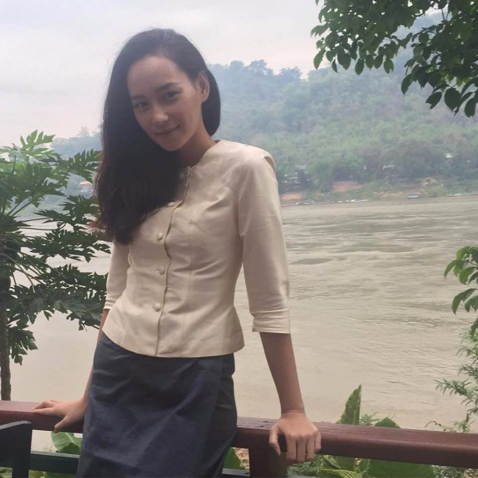 บี น้ําทิพย์@หลวงพระบาง ບີ ນ້ຳທິບ@ຫຼວງພຣະບາງ