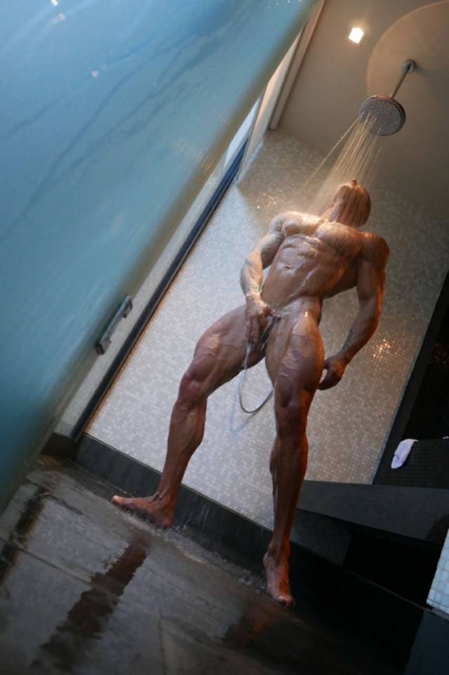 hot male 42 (+18)