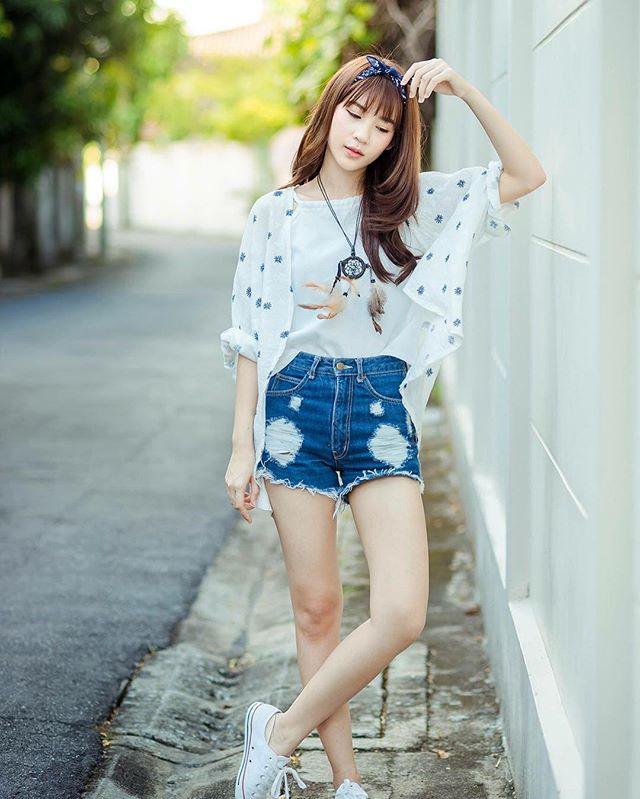 เบนซ์ ณัฐธิดา นักแสดงหน้าใหม่ที่น่าจับตามอง!!