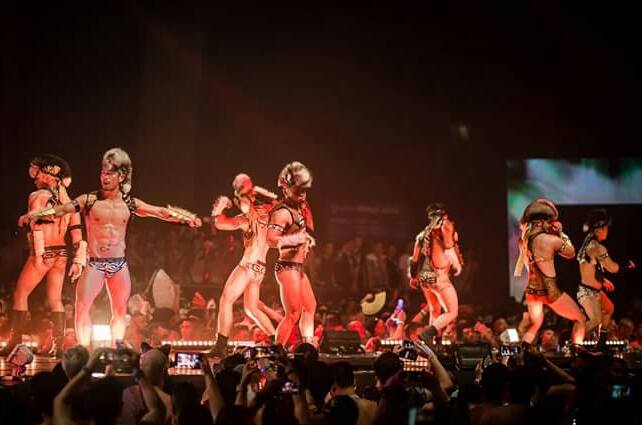 เก็บตกงานสงกรานต์2560 [1] (ชายแท้ชายเทียมดูเอานะก๊ะ)