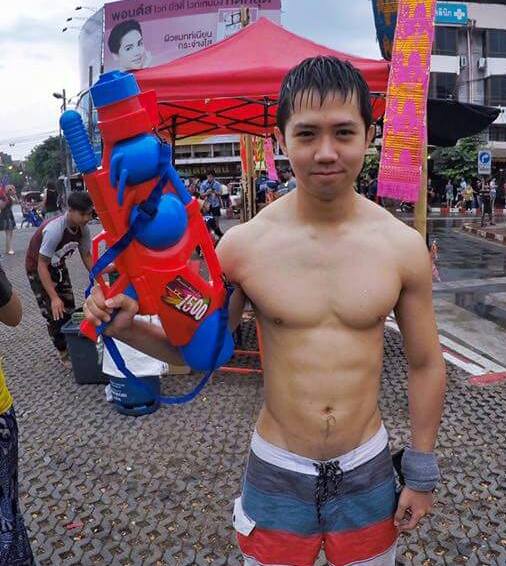 เก็บตกงานสงกรานต์2560 [2] (ชายแท้ชายเทียมดูเอานะก๊ะ)