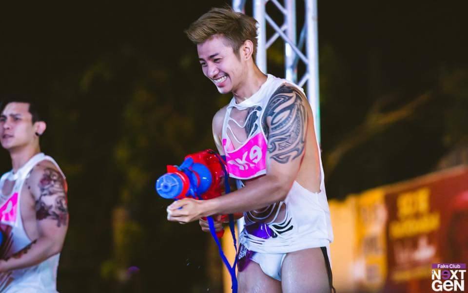 เก็บตกงานสงกรานต์2560 [2] (ชายแท้ชายเทียมดูเอานะก๊ะ)