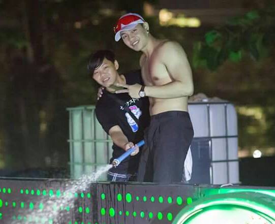 เก็บตกงานสงกรานต์2560 [2] (ชายแท้ชายเทียมดูเอานะก๊ะ)