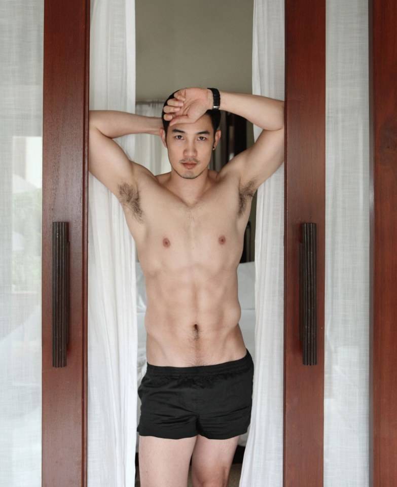 อ้วน ยิ่งแก่ยิ่งแซ่บ @Surround