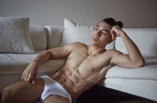hot male 45 (+18)