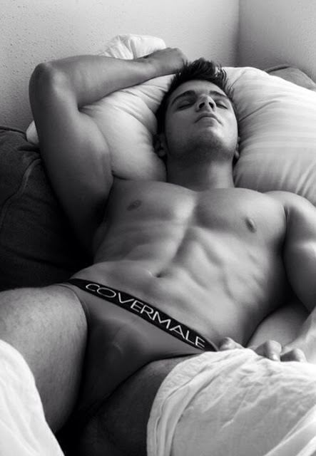 hot male 46 (+18)