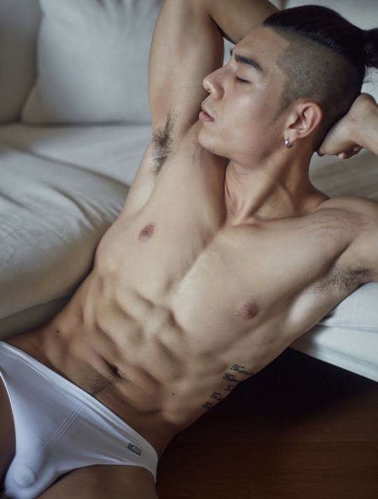 hot male 49 (+18)