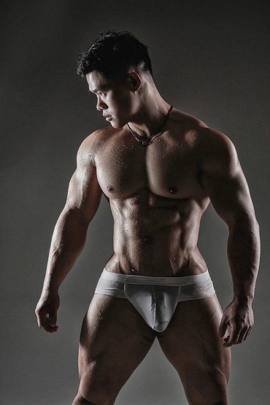 hot male 49 (+18)