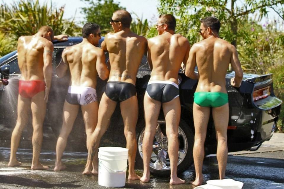 Hot guy in underwear 252