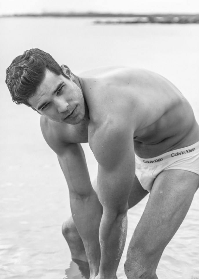 Hot guy in underwear 252
