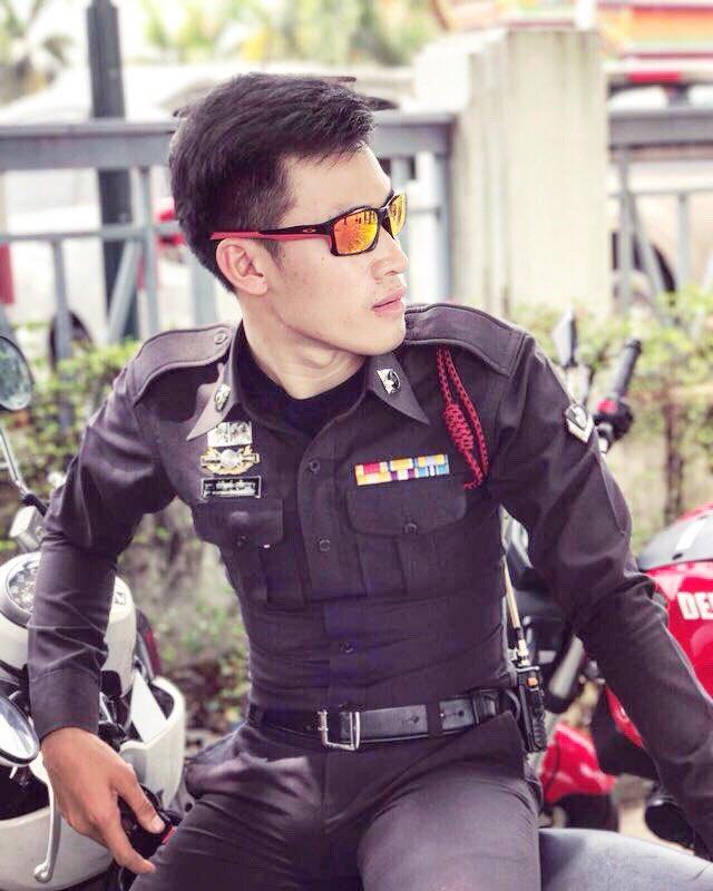 ตำรวจแซ่บ