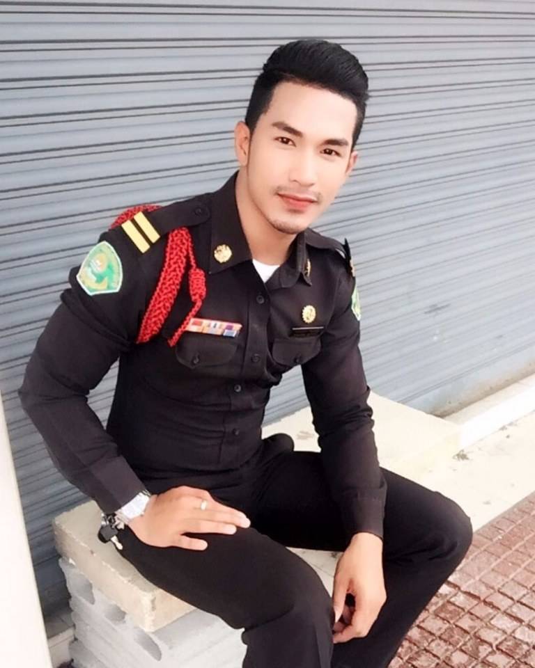 ตำรวจแซ่บ