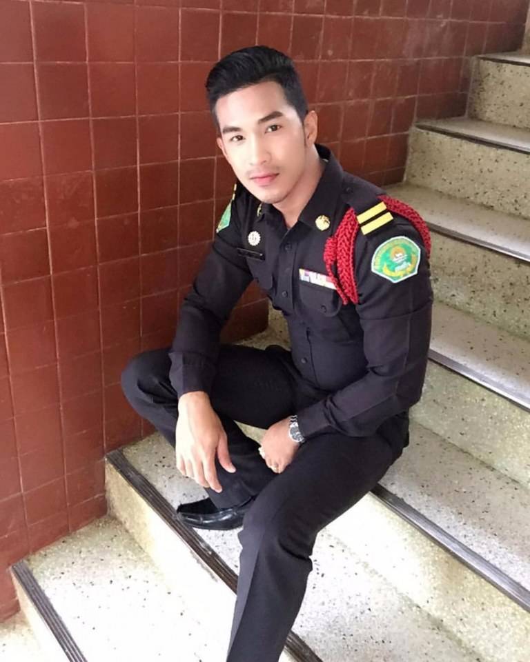 ตำรวจแซ่บ